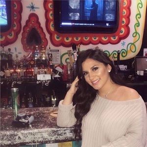 Meet your Posher, Teresa